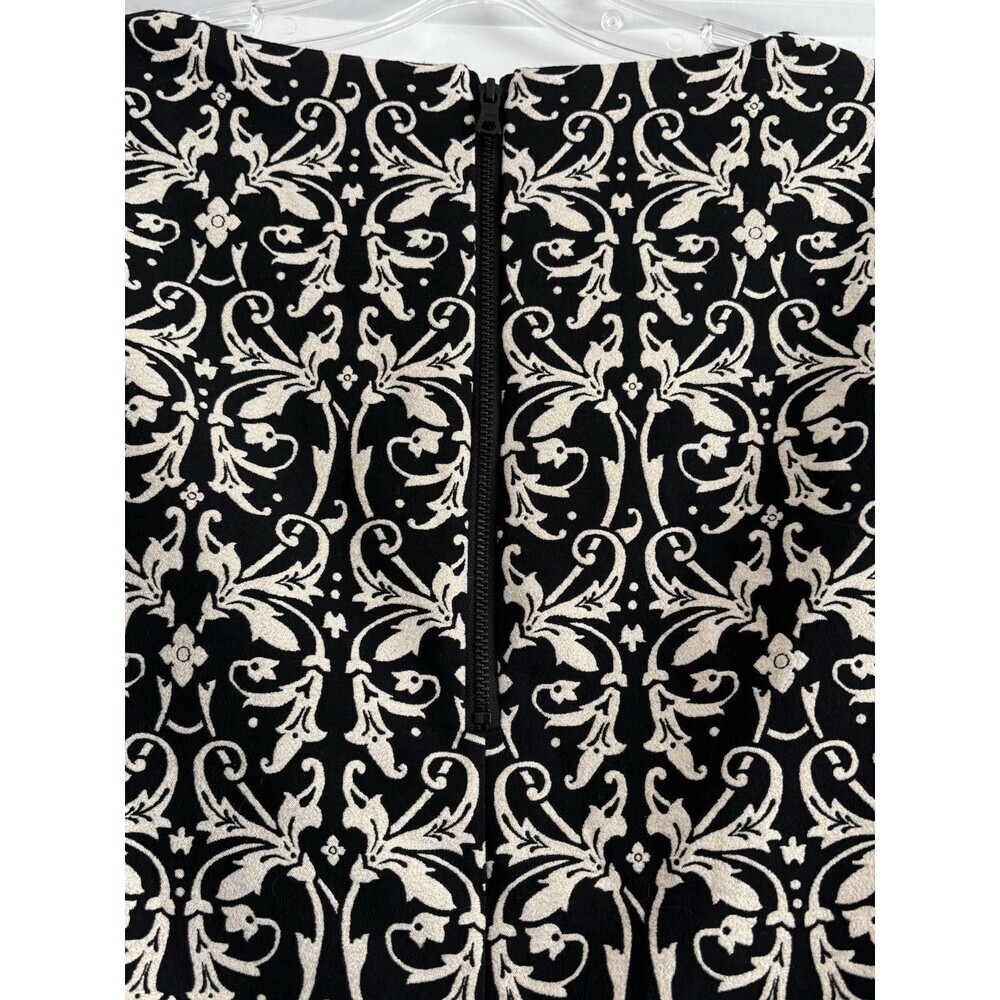 Alice + Olivia Boatneck Bell Sleeve Damask Blouse Women’s Black Gold Top Sz 2 - Picture 3 of 13